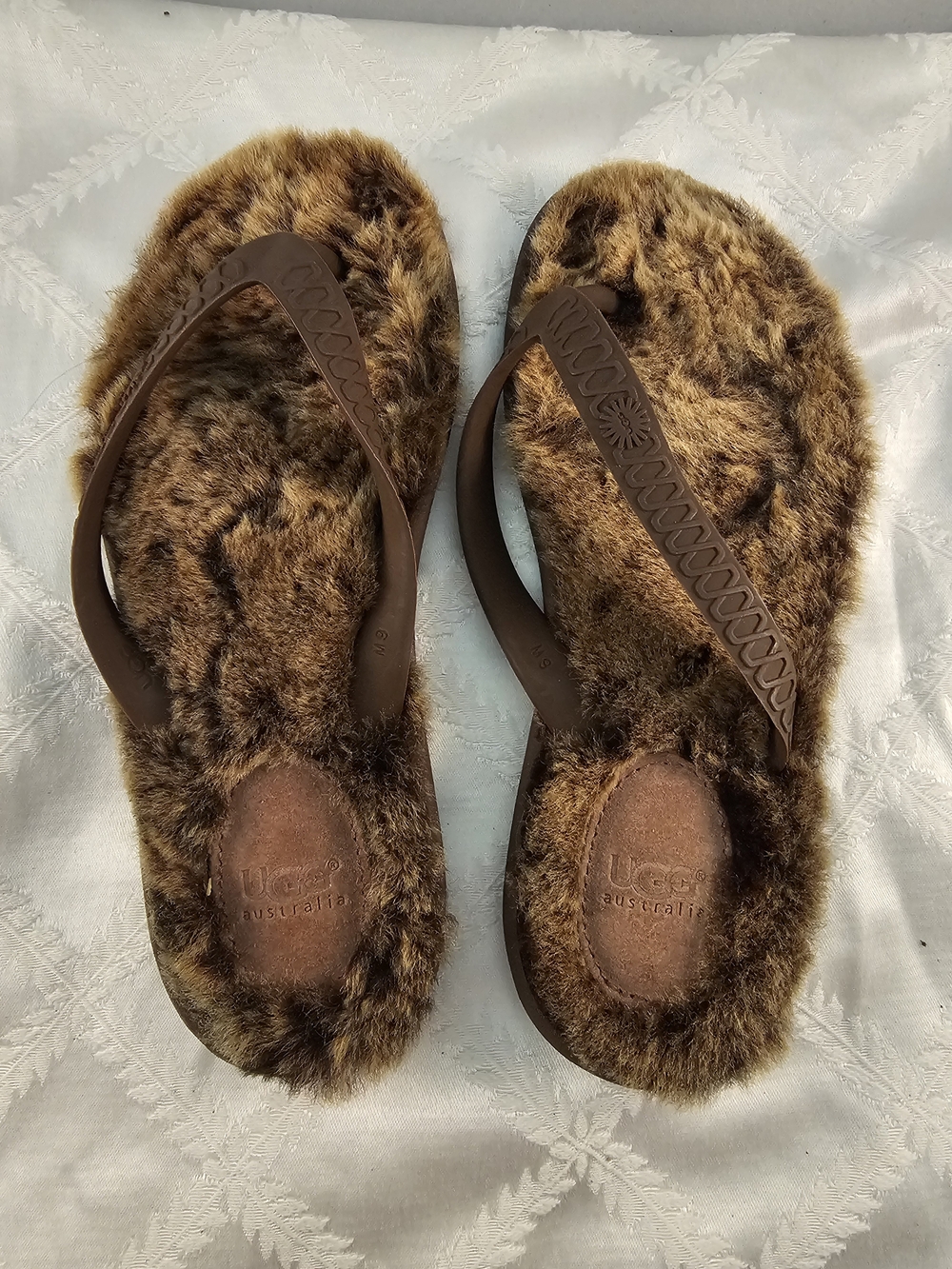 UGG Women's Brown Faux Fur Flip Flop Sandals NWOT!